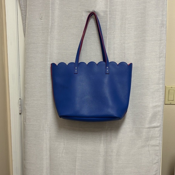 Bath & Body Works Blue and Pink Scalloped Tote Bag - Picture 9 of 9